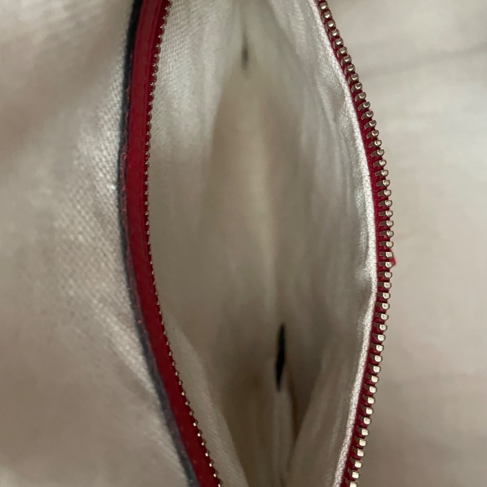 Gucci Boston Red Sherryline 2-way Crossbody Tote - Picture 9 of 15